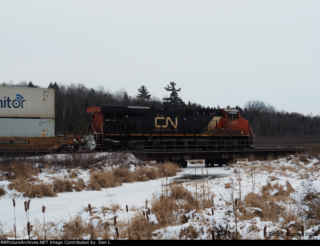 CN 2947